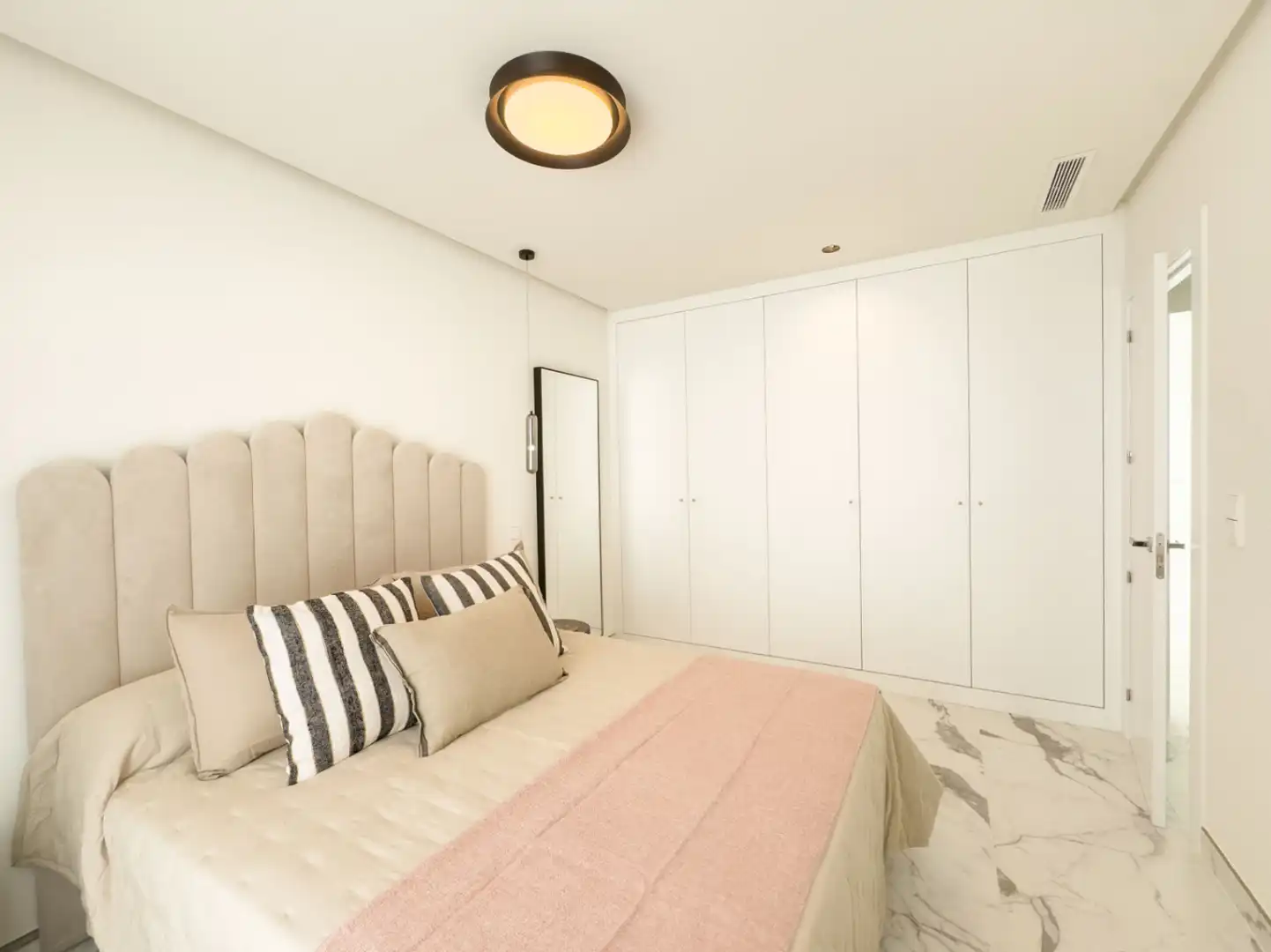 Bedroom of Houses for sale in Dénia  with Air Conditioner, Heating and Private garden