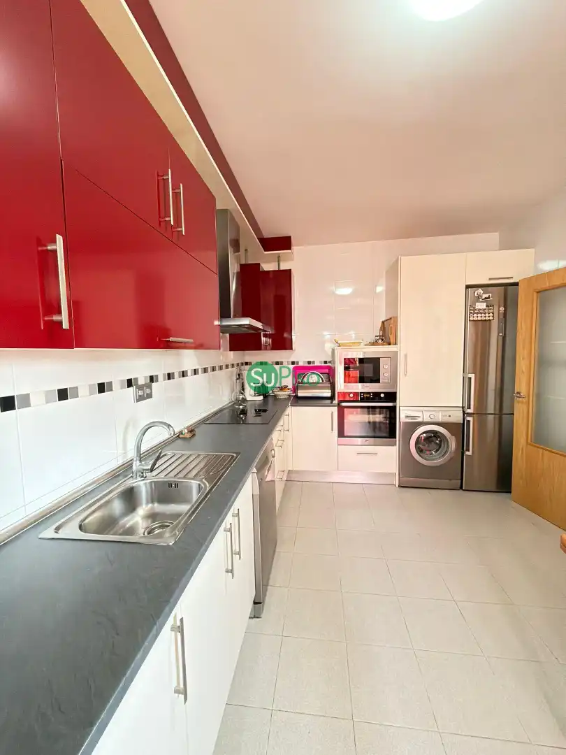 Chalet con jardín en venta en Calle Portugal 2, imagen 5