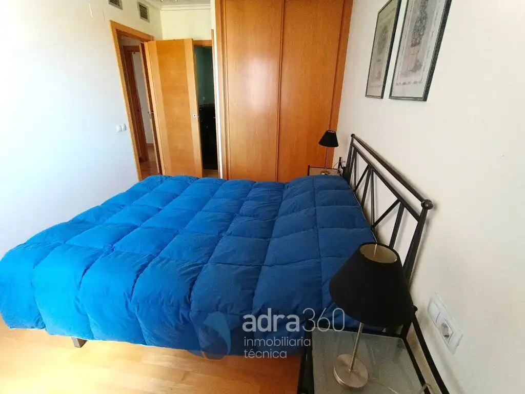 Bedroom of Flat for rent in  Logroño  with Air Conditioner, Heating and Storage room