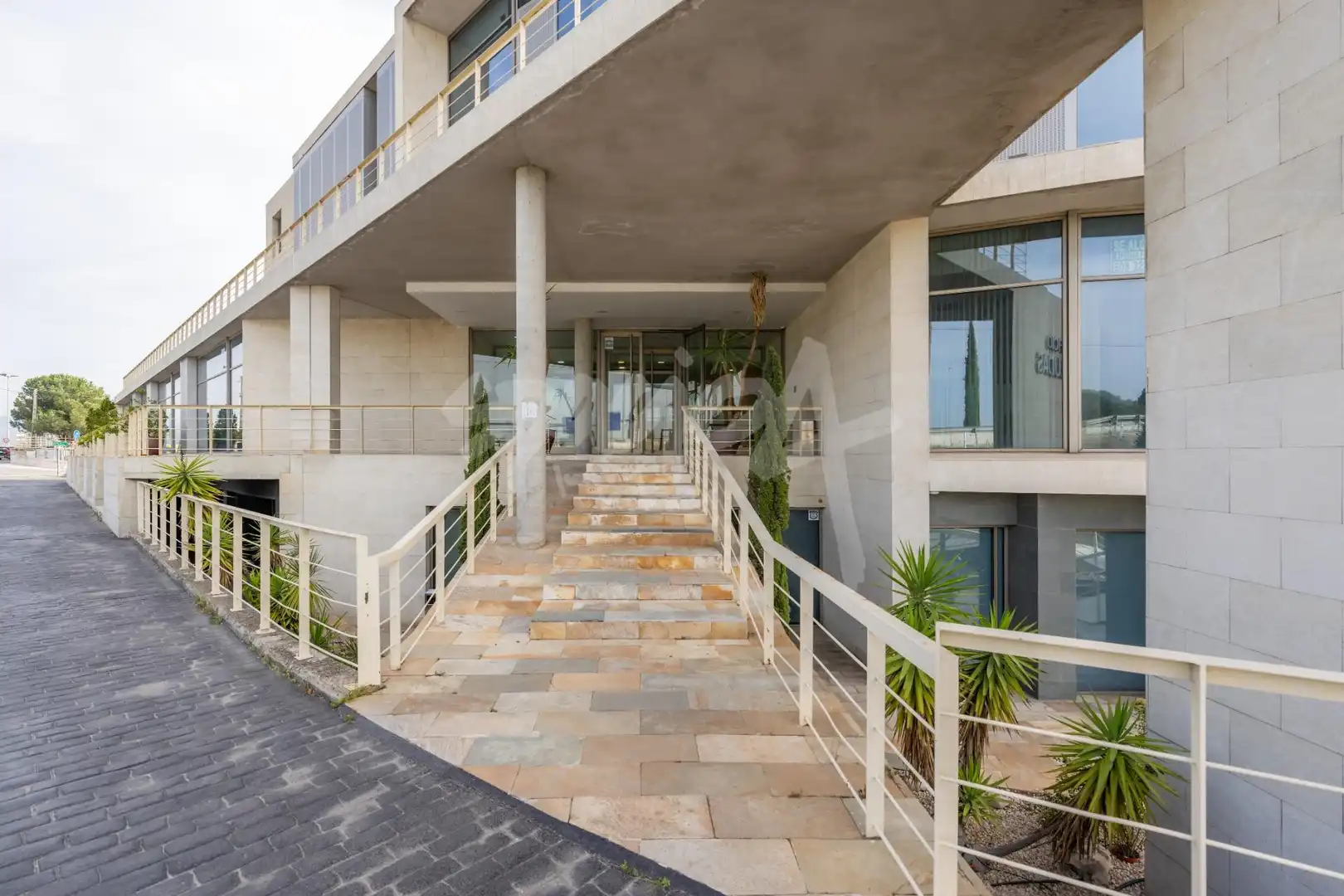 Vista exterior de Oficina en venta en Las Rozas de Madrid