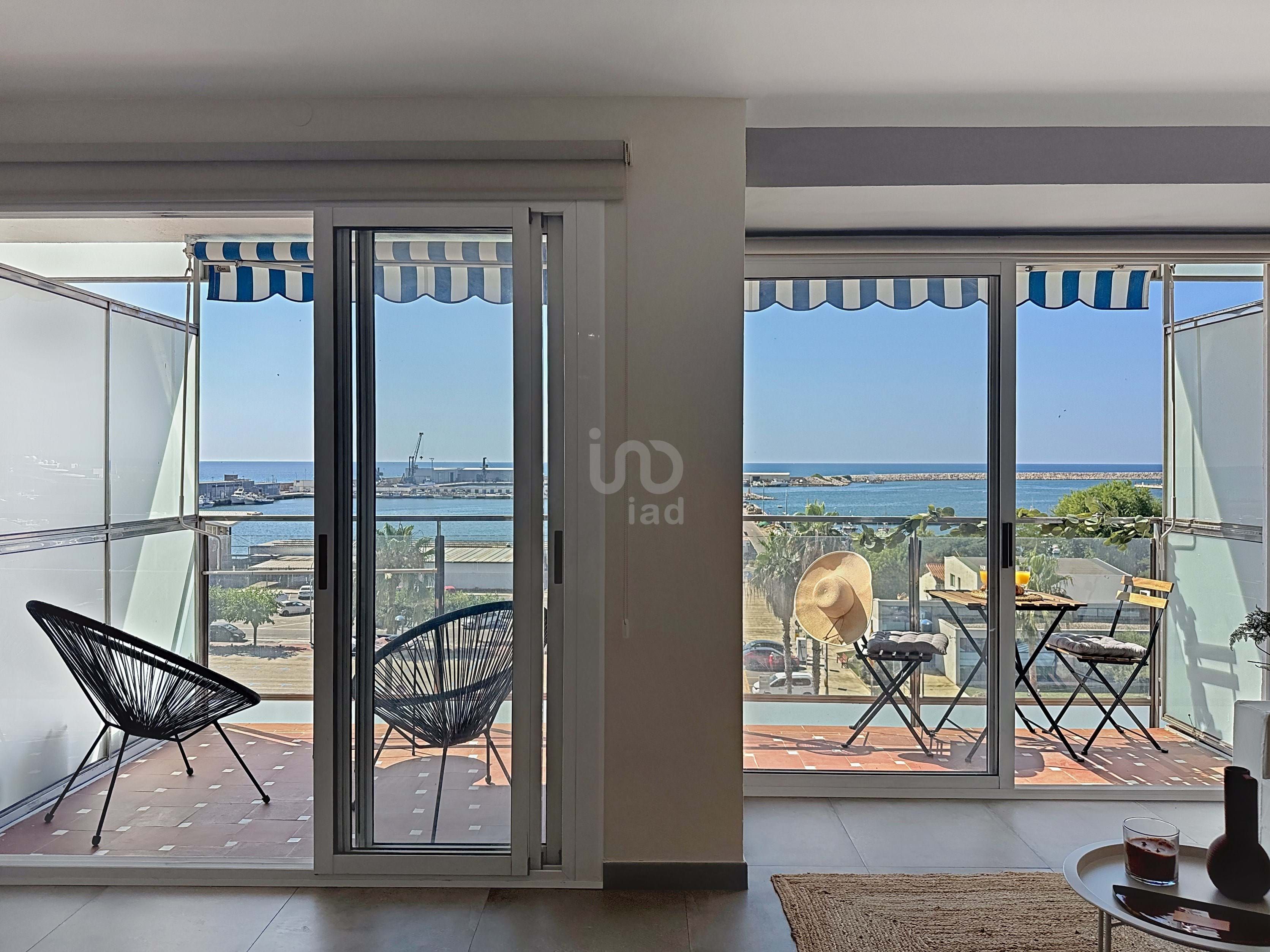 Bedroom of Flat for sale in Vilanova i la Geltrú