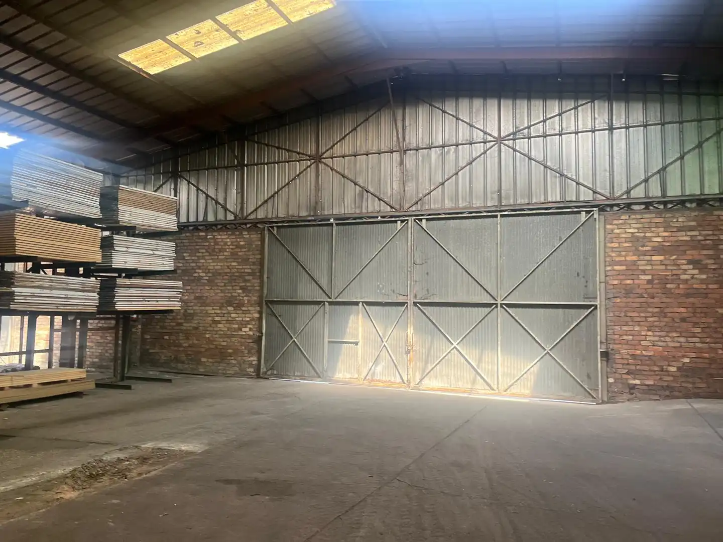 Vista exterior de Nave industrial en venta en Vigo 