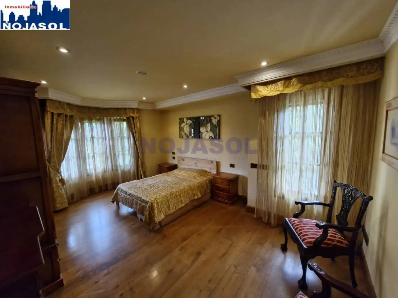 Habitación de Casa o chalet en venta en Noja con Aire acondicionado, Calefacción y Jardín privado