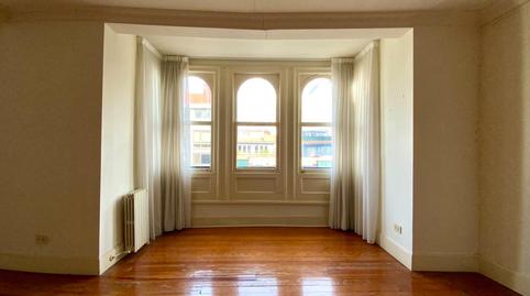 Foto 3 de Piso de alquiler en  Gran Vía Don Diego López de Haro, Ensanche - Moyua - Diputación, Bilbao