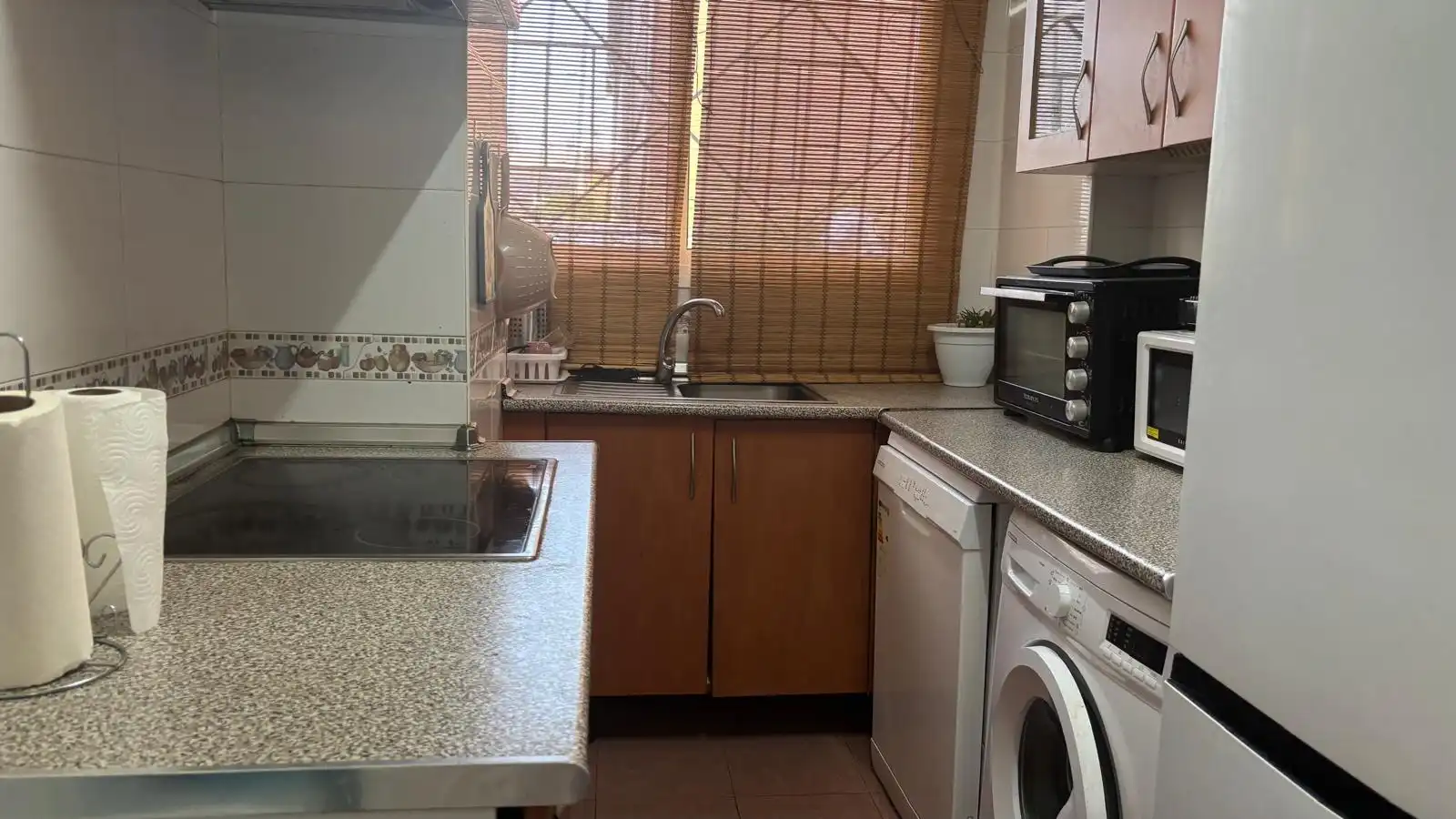 Kitchen of Flat for sale in Sevilla  with Air Conditioner, Private garden and Furnished