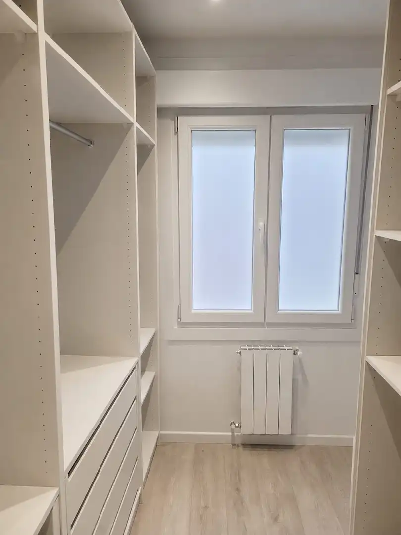 Habitación de Piso de alquiler en Vigo  con Calefacción, Parquet y Horno