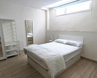 Dormitori de Casa o xalet de lloguer en  Madrid Capital amb Aire condicionat