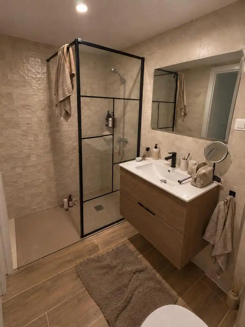 Bathroom of Apartments for rent in Nueva Andalucía
