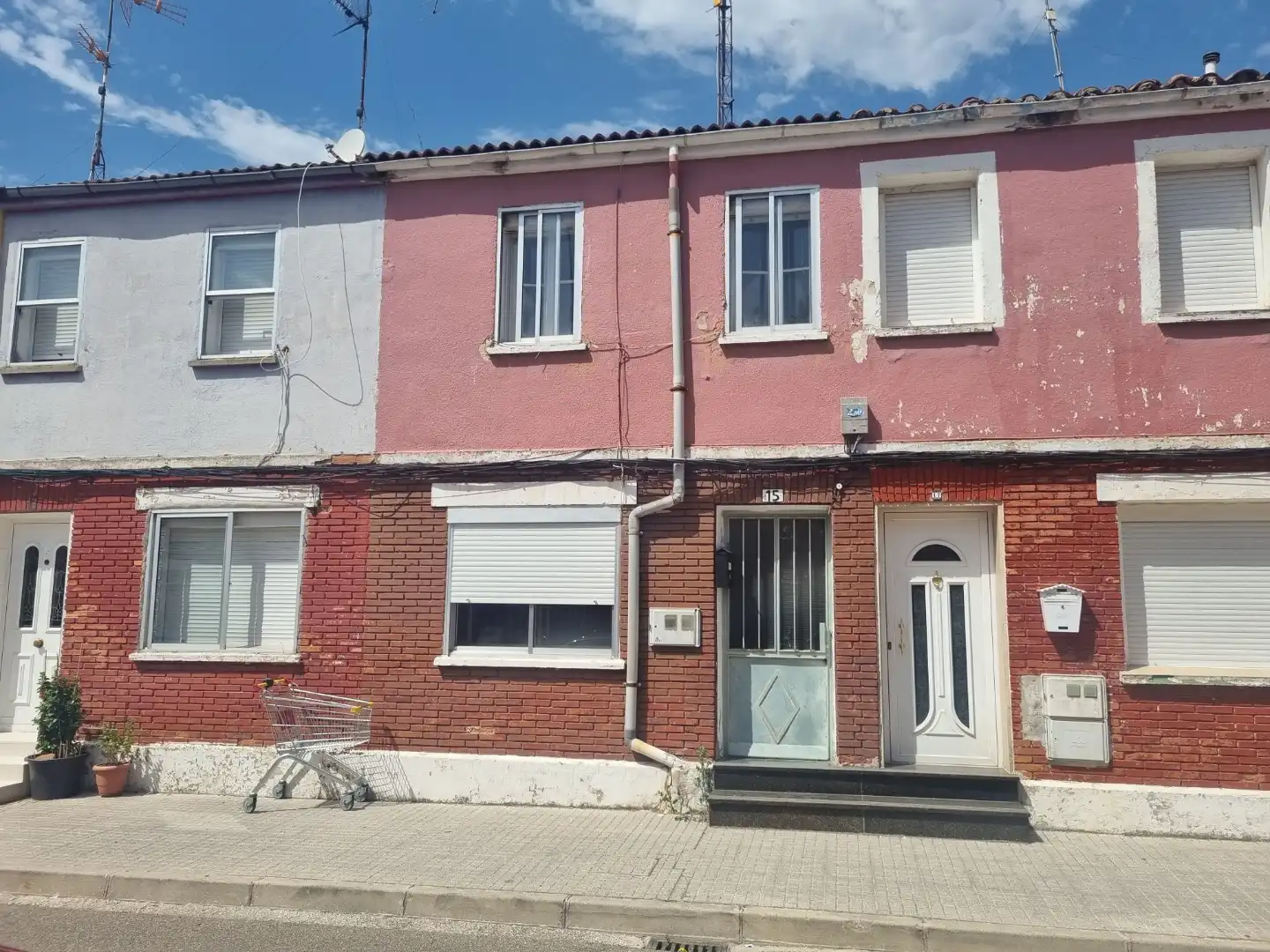 Exterior view of Houses for sale in Burgos  with Heating and Storage room
