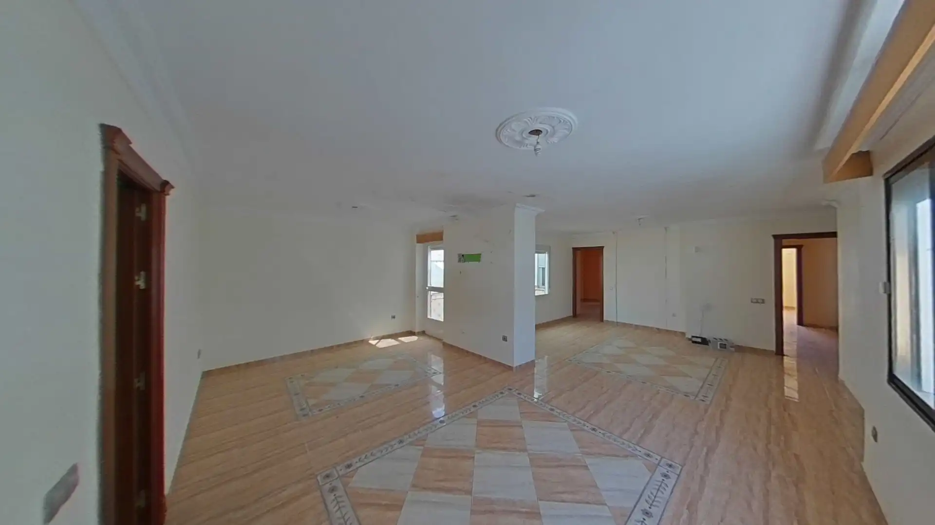 Casa adosada en venta en Marmolejo, Jaén