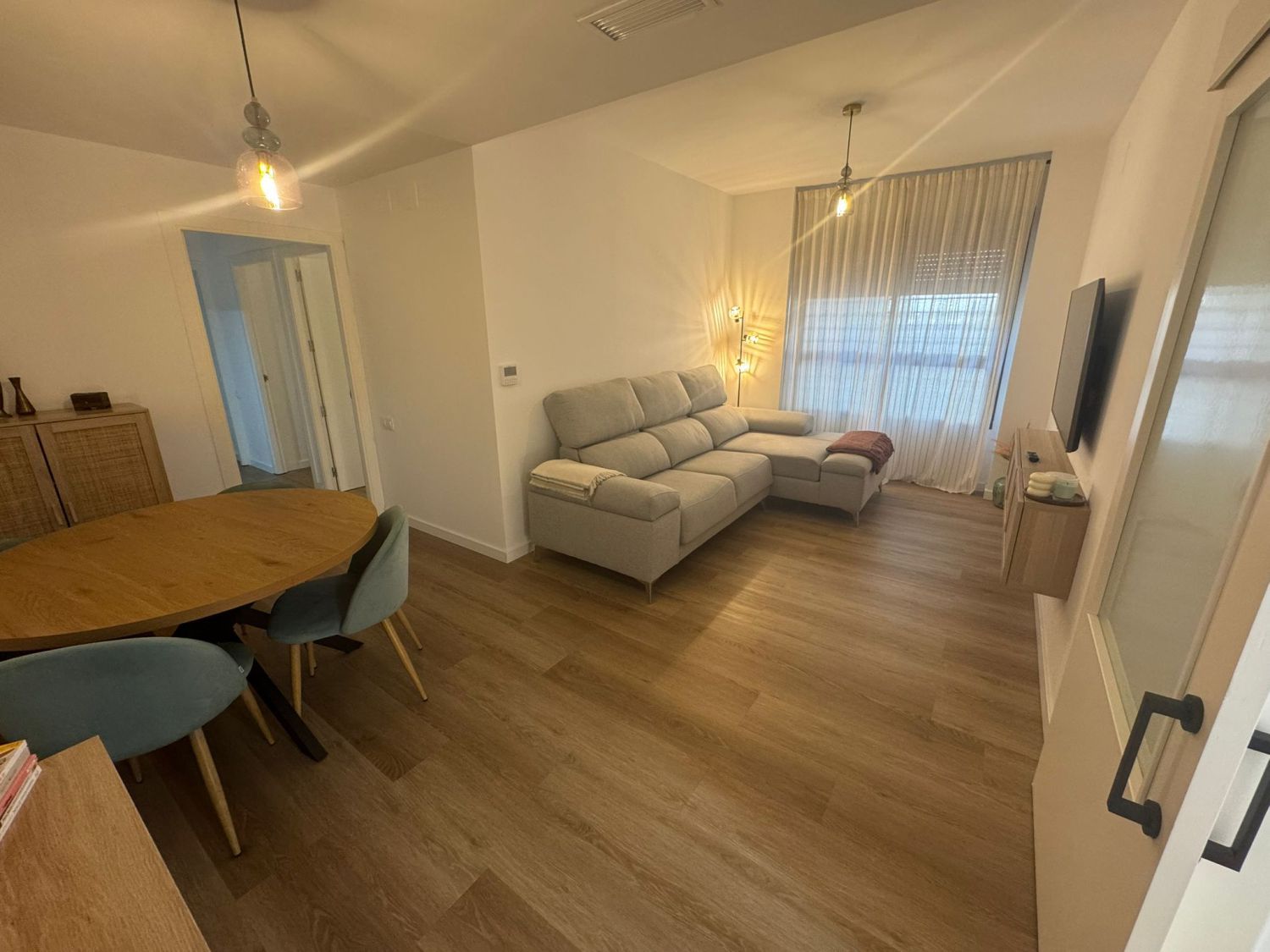 Living room of Flat for sale in  Sevilla Capital  with Air Conditioner and Heating
