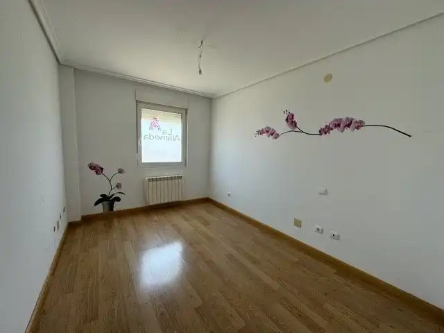 Apartamento en venta en Oruña