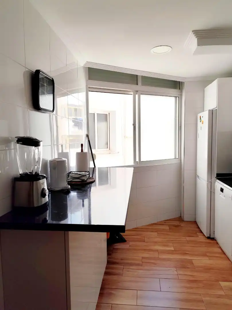 Kitchen of Flat for sale in Málaga  with Air Conditioner, Heating and Oven