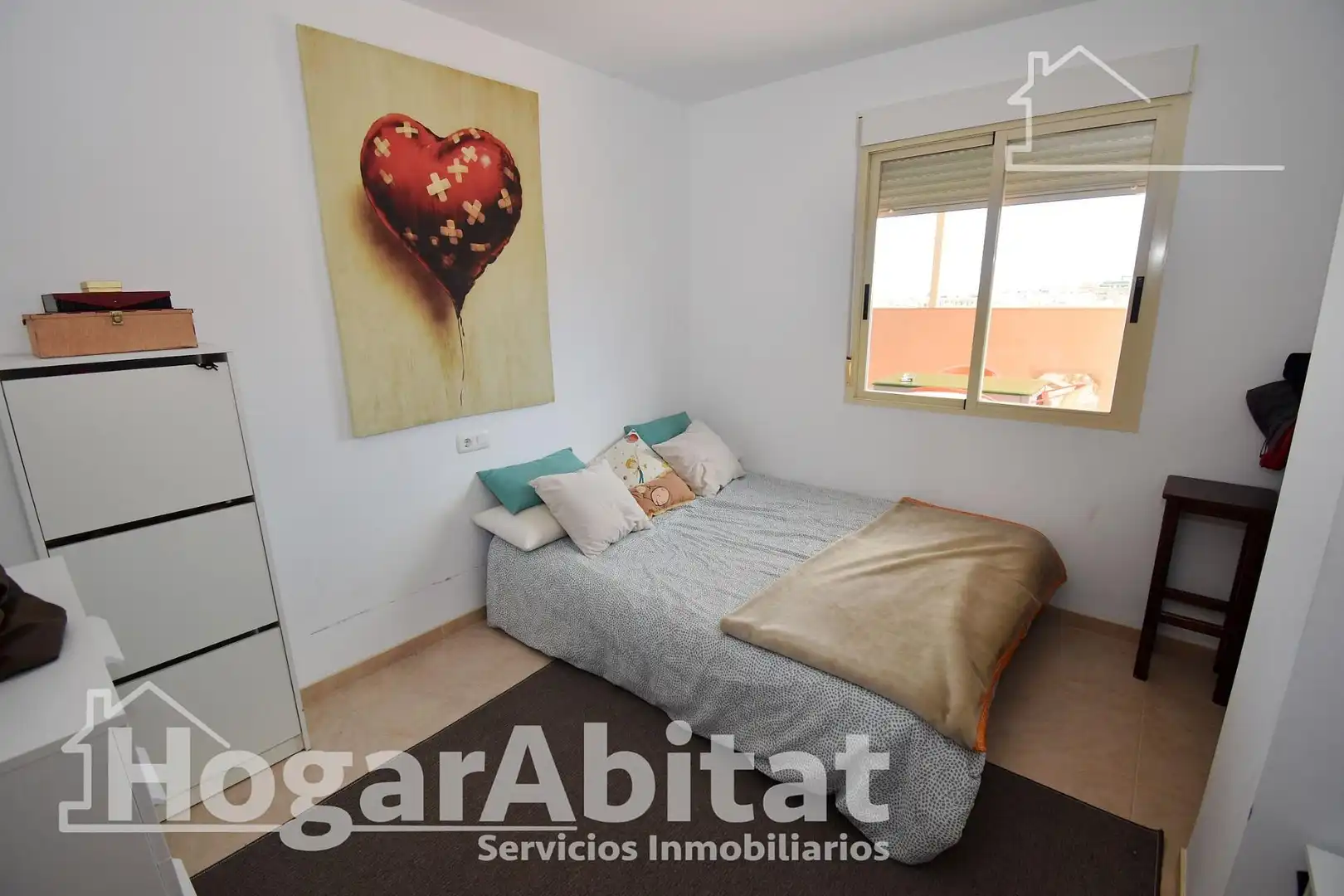 Schlafzimmer von Dachboden zum Verkauf in Burriana / Borriana mit Klimaanlage, Heizung und Terrasse