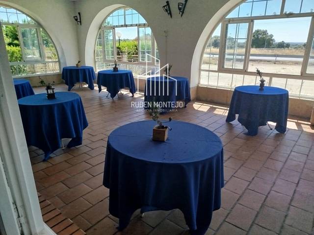 Local comercial en Venta en Adolfo Suarez en Carmelitas