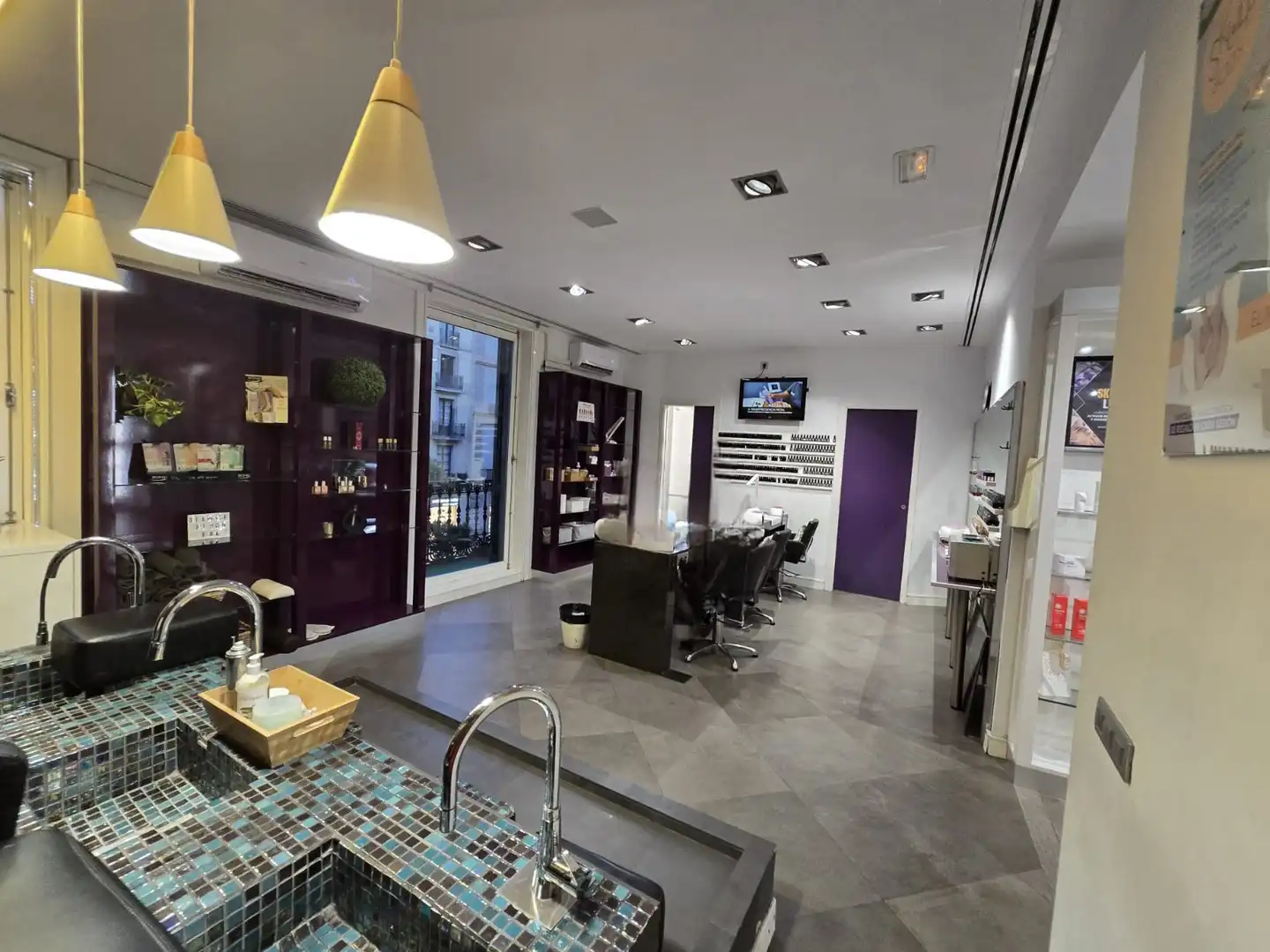 Business premises for transfer in Ciutat Vella, imagen 21