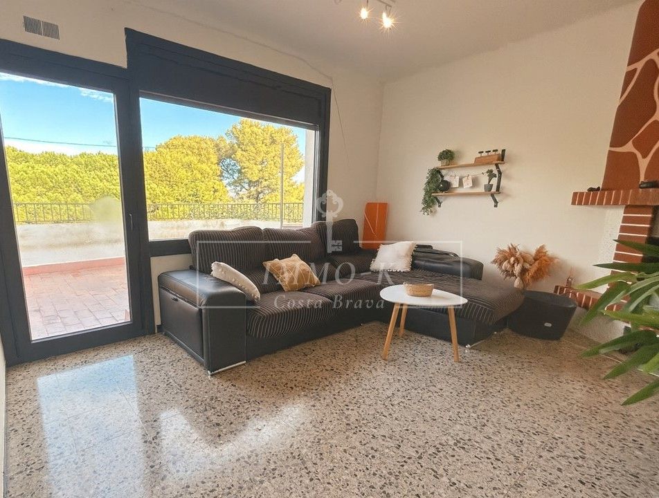 Living room of Single-family semi-detached for sale in Llançà  with Terrace