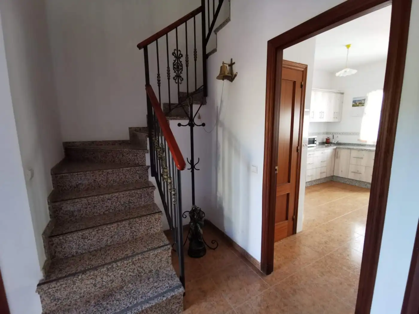 Casa adosada en venta en Benamejí