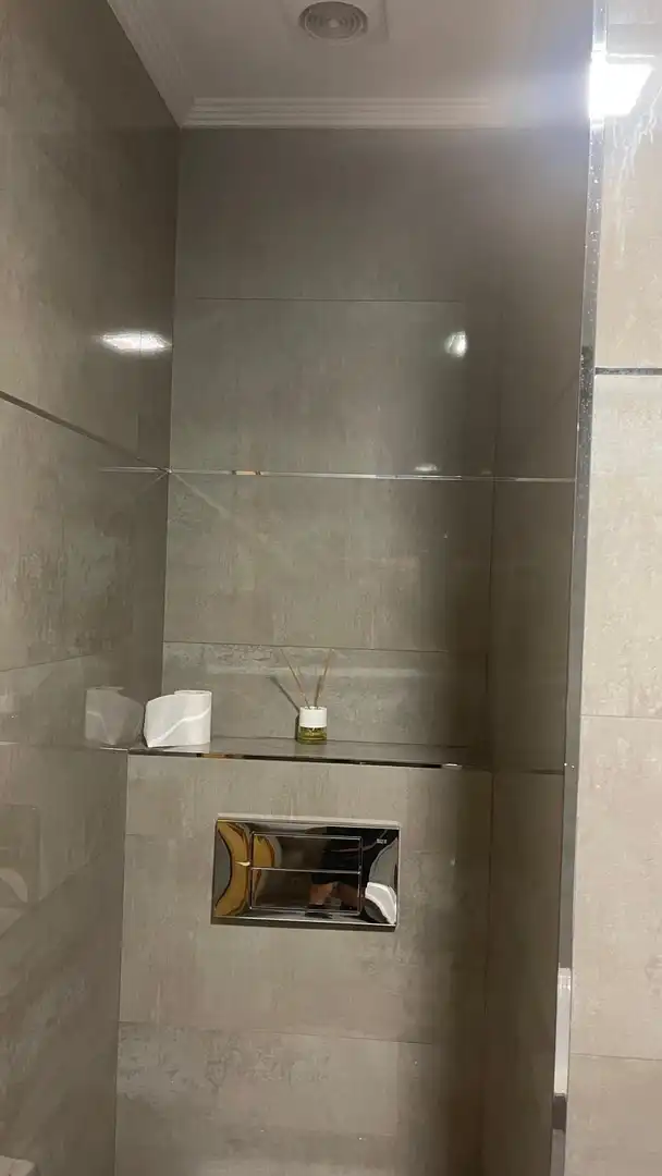 Badezimmer von Wohnung zum Verkauf in Ourense Capital  mit Klimaanlage, Heizung und Privatgarten