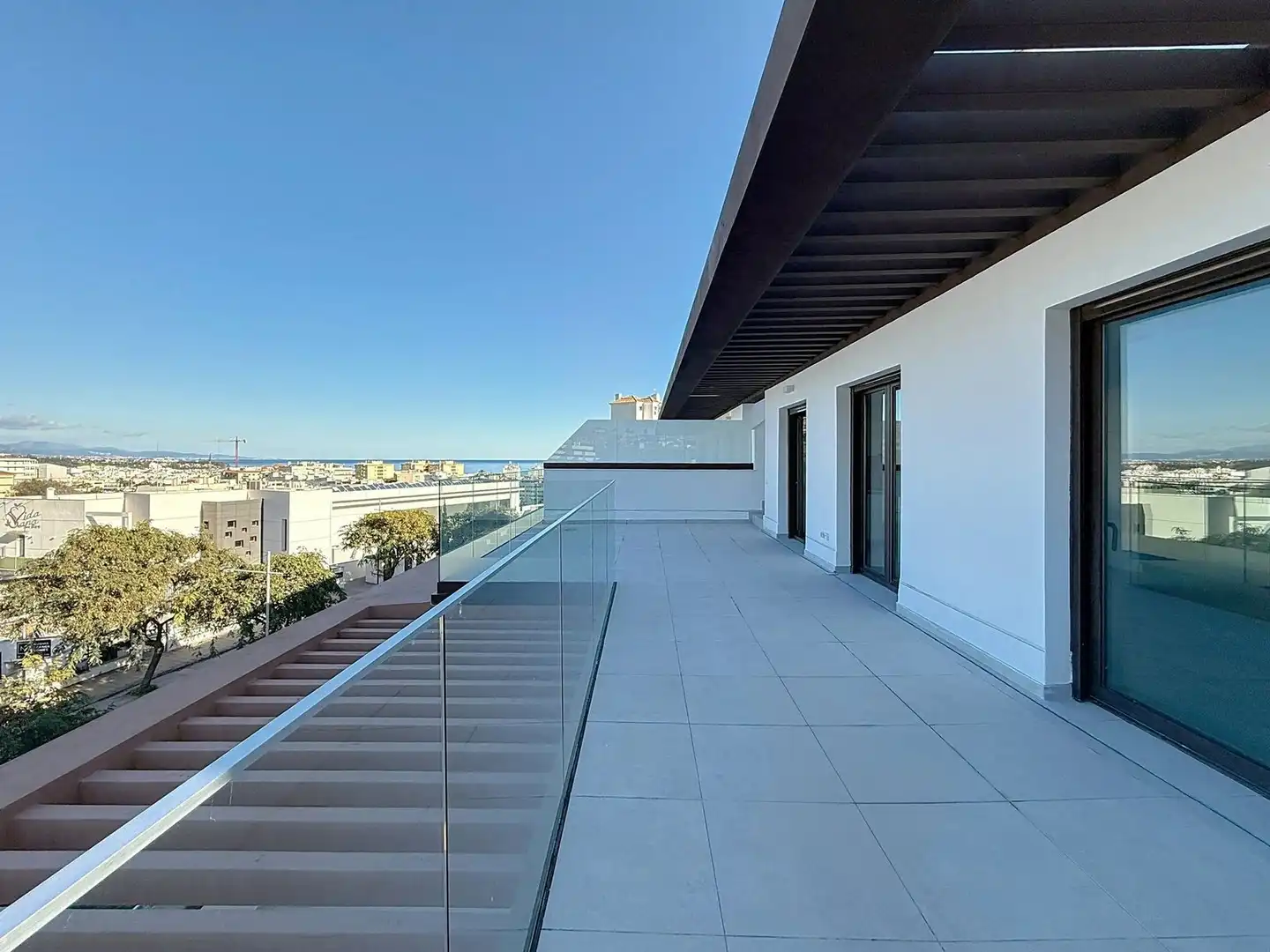 Apartamento con piscina en venta en Calle Eslovenia 5, imagen 17