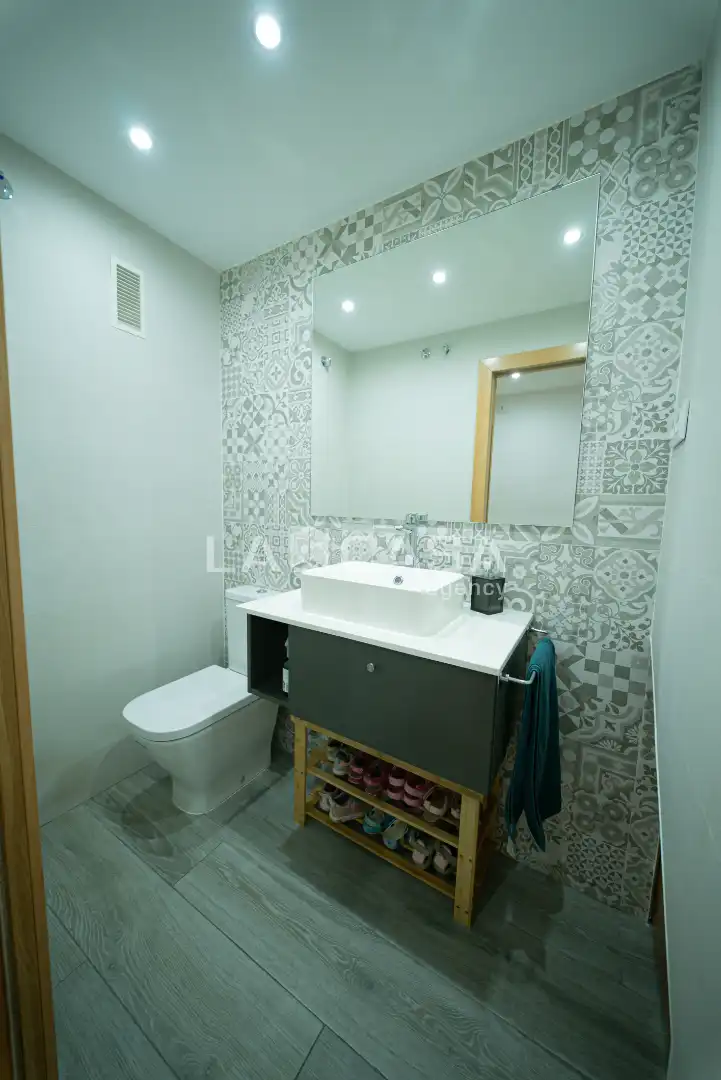 Bathroom of Attic for sale in Barcelona  with Private garden, Parquet flooring and Terrace