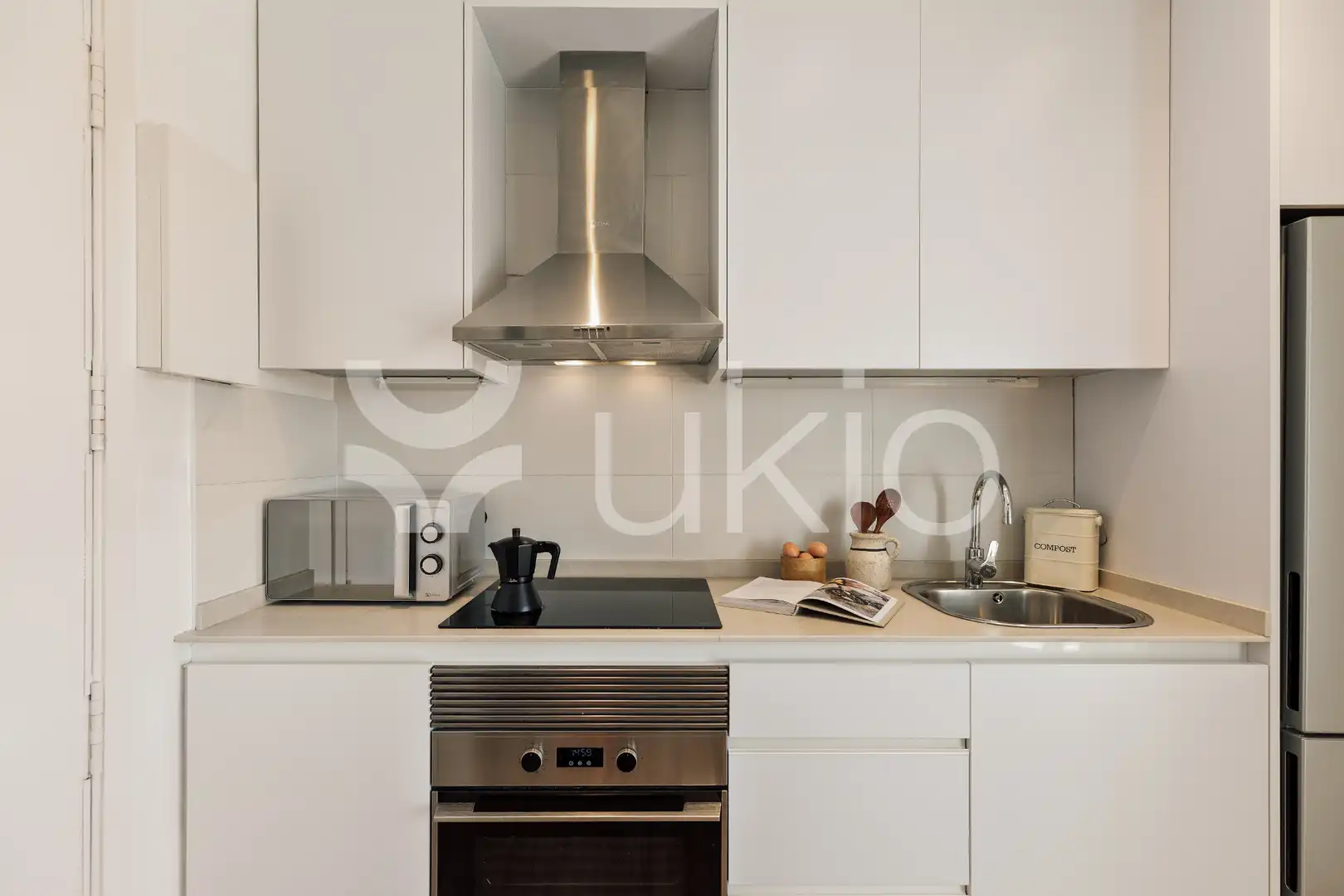Cocina de Apartamento de alquiler en Barcelona con Aire acondicionado, Calefacción y Terraza