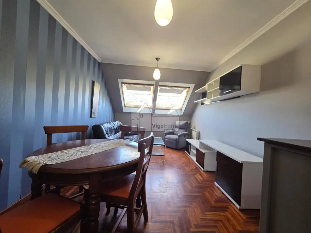 Living room of Attic for rent in Vigo   with Heating, Parquet flooring and Terrace