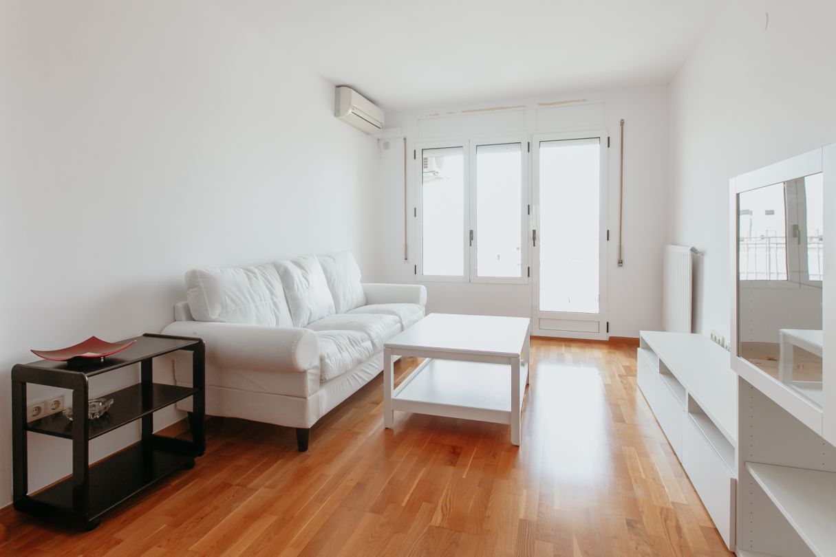 Living room of Flat to rent in  Huesca Capital  with Air Conditioner, Heating and Terrace