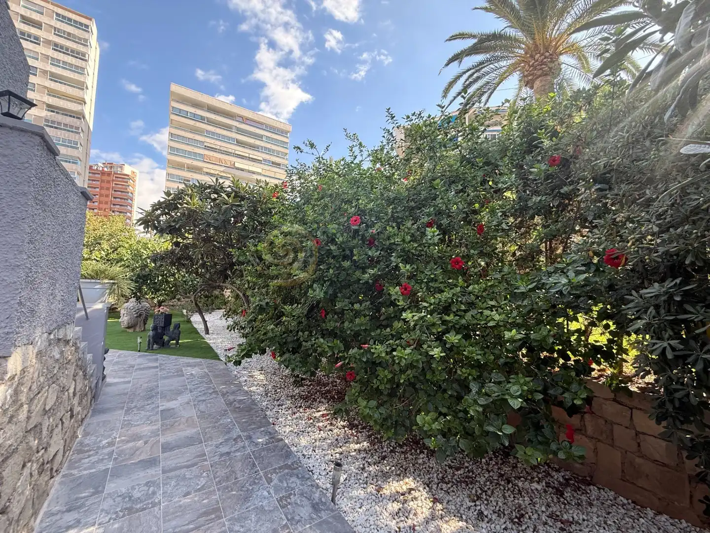 Vista exterior de Casa o chalet en venta en Benidorm con Aire acondicionado, Calefacción y Jardín privado