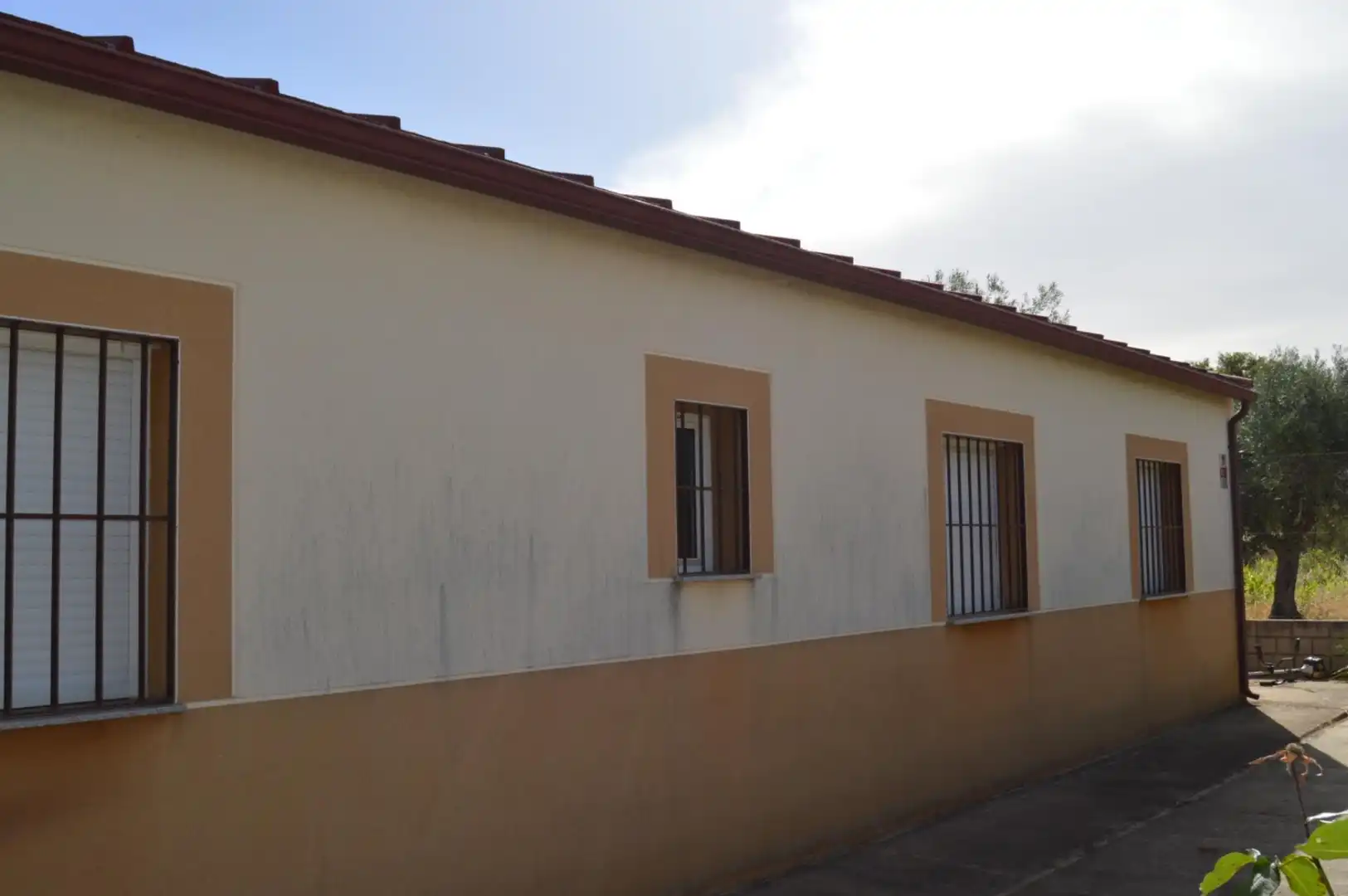 Exterior view of Country homes for sale in Alcuéscar  with Storage room and Swimming Pool