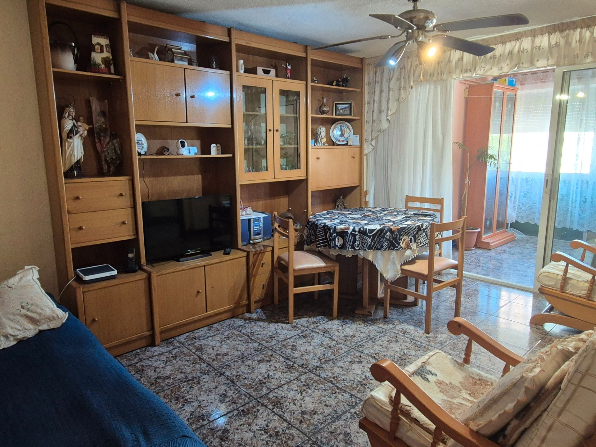 Sala d'estar de Pis en venda en Manresa amb Calefacció i Moblat