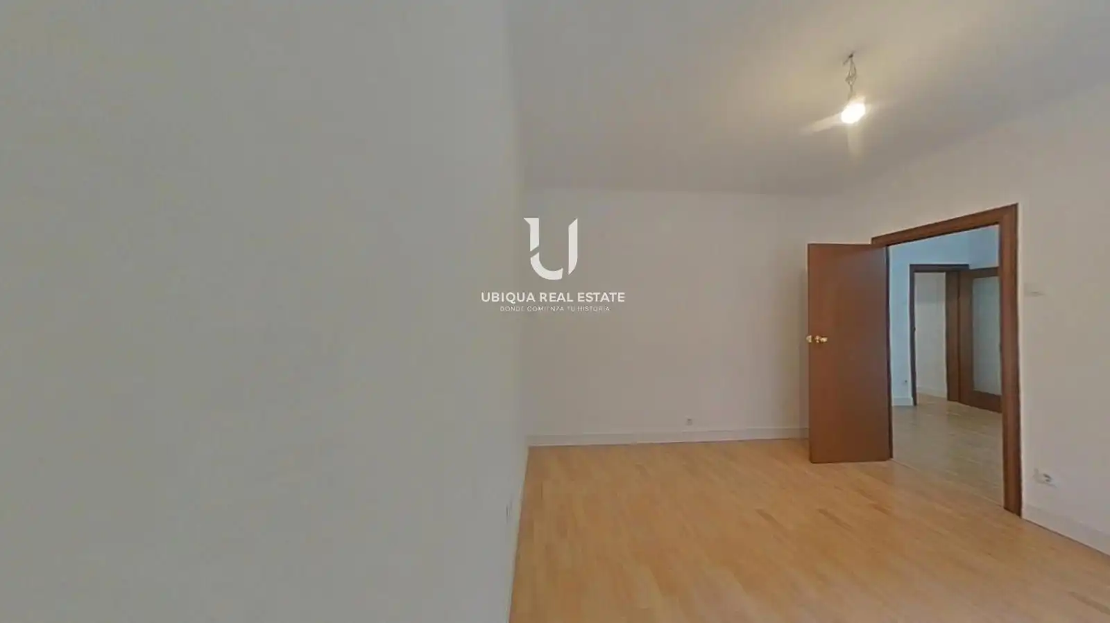 Flat for sale in L'Hospitalet de Llobregat  with Parquet flooring and Oven