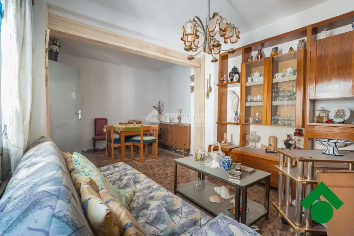 Casa aparellada en venda a Santa Adela - Parque Leyva Loro, imagen 7