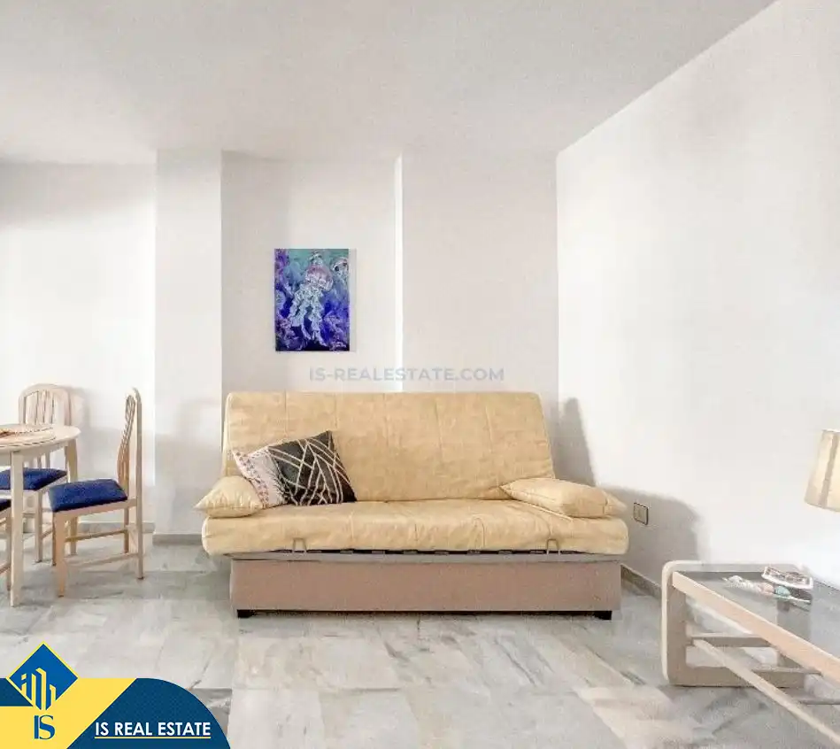 Sala d'estar de Apartament de lloguer en Torrevieja amb Aire condicionat, Calefacció i Terrassa