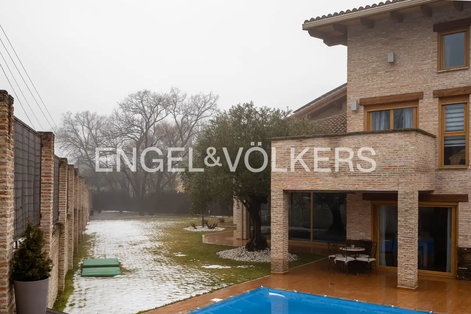 Vista exterior de Casa o chalet en venta en Venturada con Aire acondicionado, Calefacción y Jardín privado