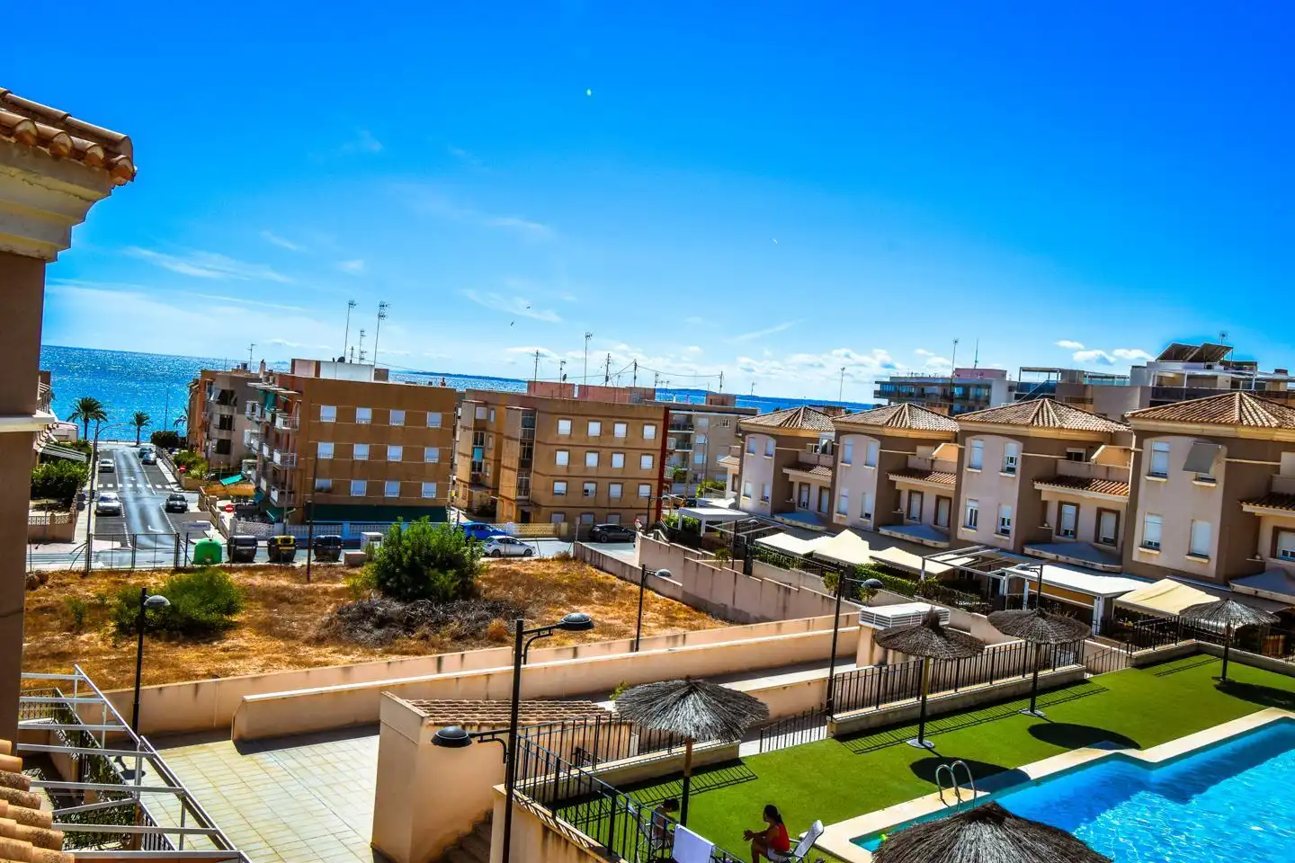 Vista exterior de Casa o chalet en venta en Santa Pola con Terraza, Piscina y Piscina comunitaria