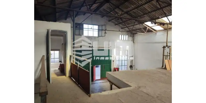 Fabrikhallen zum Verkauf in CAMI DELS ROLLS, Zona Estación