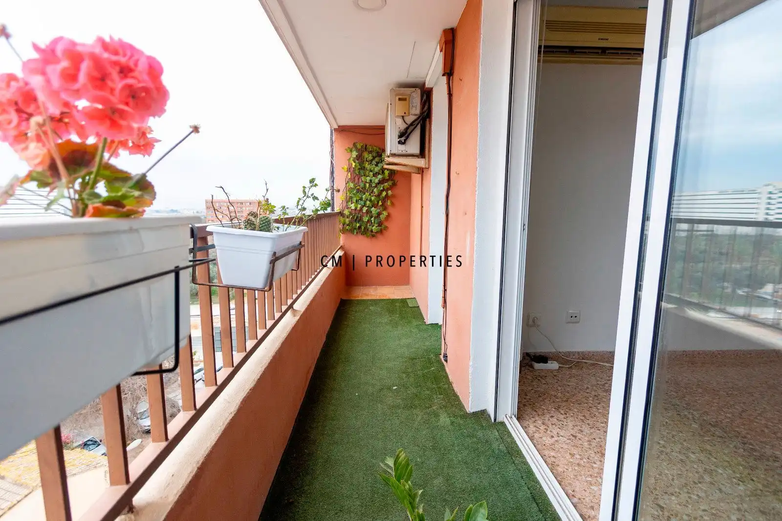 Flat for rent in carretera Malilla, Malilla