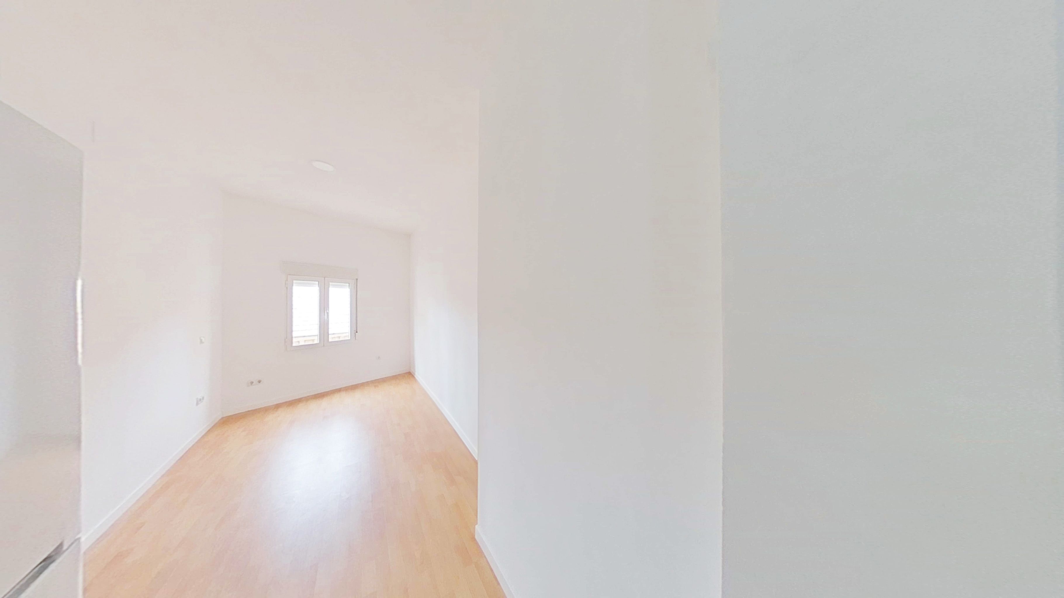 Study for sale in  Madrid Capital  with Oven and Washing machine
