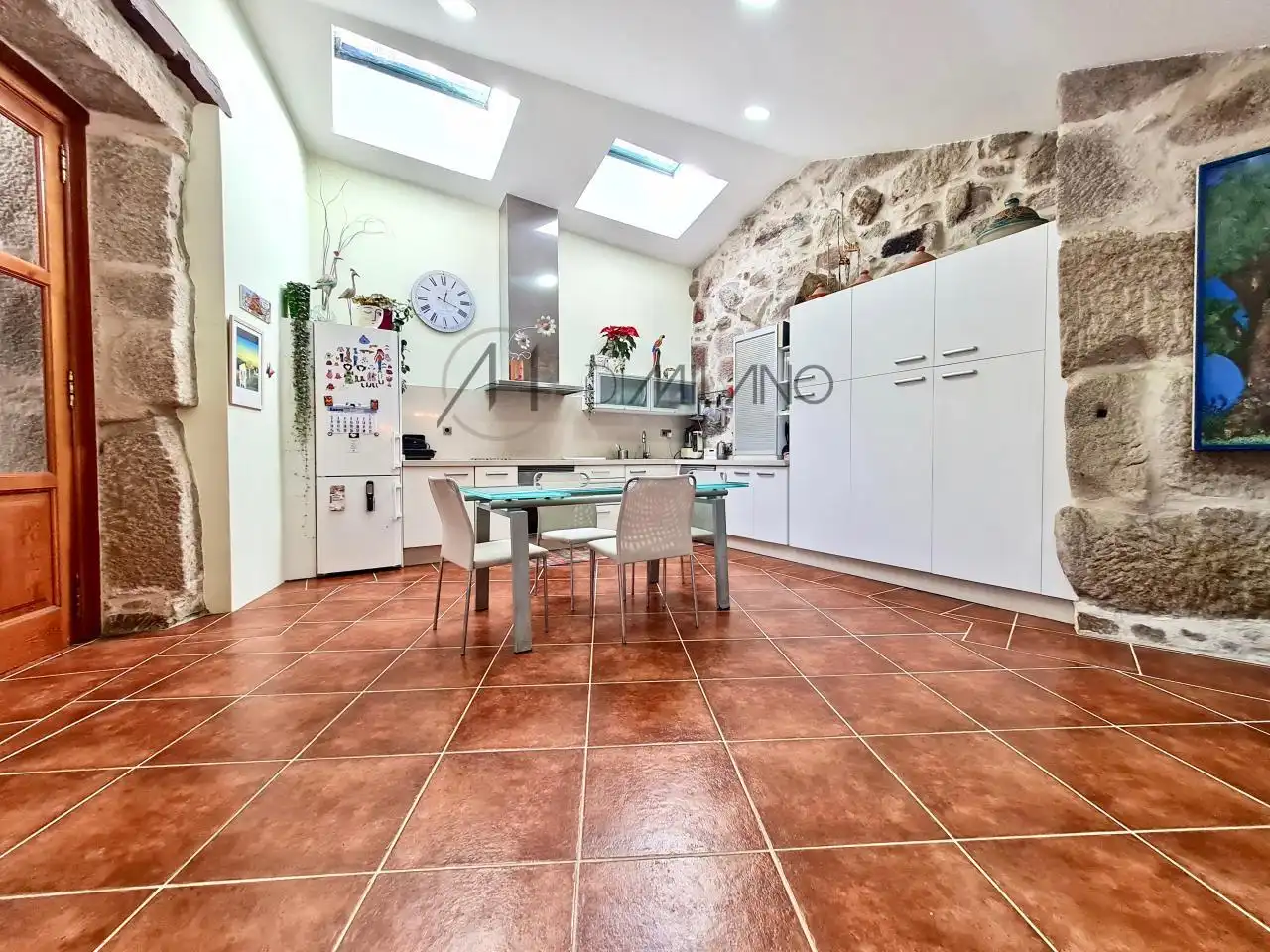 Küche von Country house zum Verkauf in Gondomar mit Heizung, Privatgarten und Terrasse