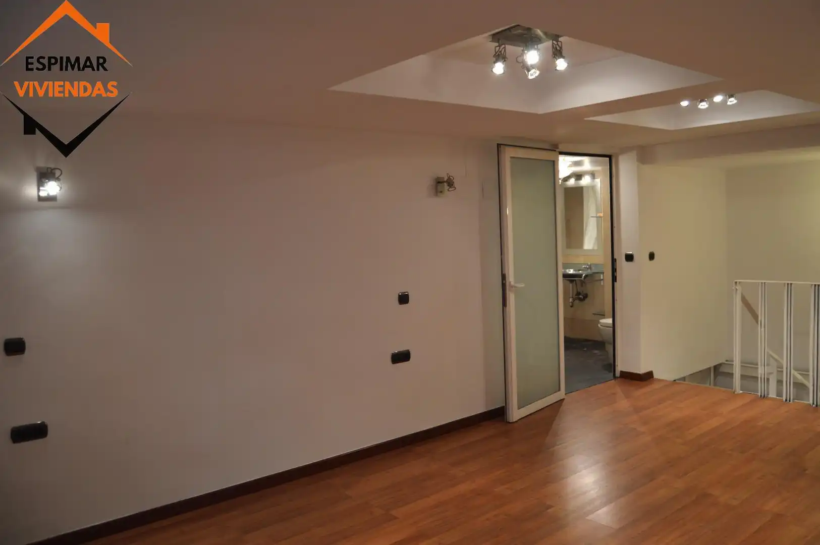 Büro zum Verkauf in Zaragoza