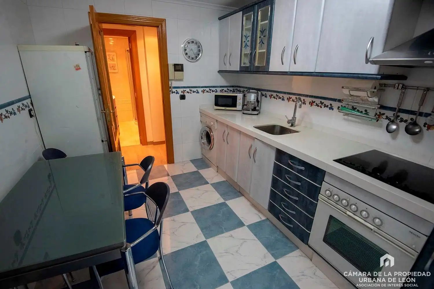 Flat with lift to rent in Antonio Gamoneda, imagen 5