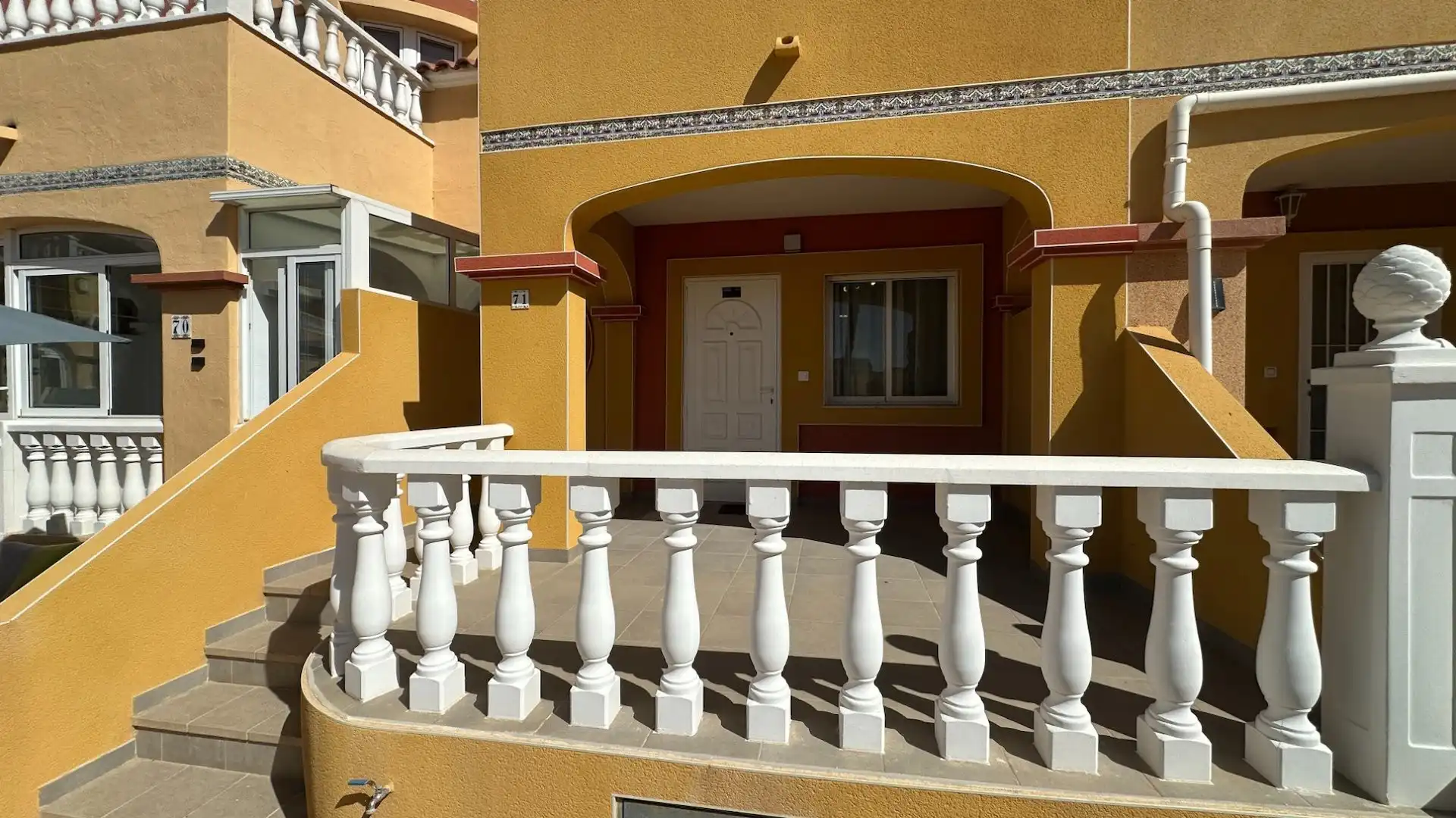Vista exterior de Finca rústica en venta en Orihuela con Jardín privado, Terraza y Amueblado