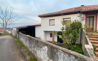 Vista exterior de Casa o xalet en venda en Villaviciosa amb Terrassa