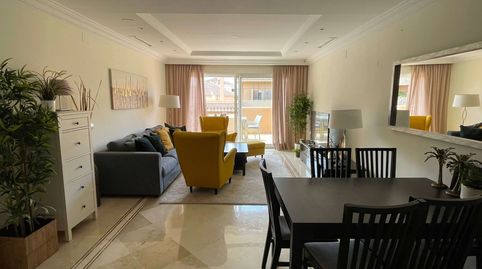 Foto 3 de Apartament en venda a Los Naranjos, Marbella