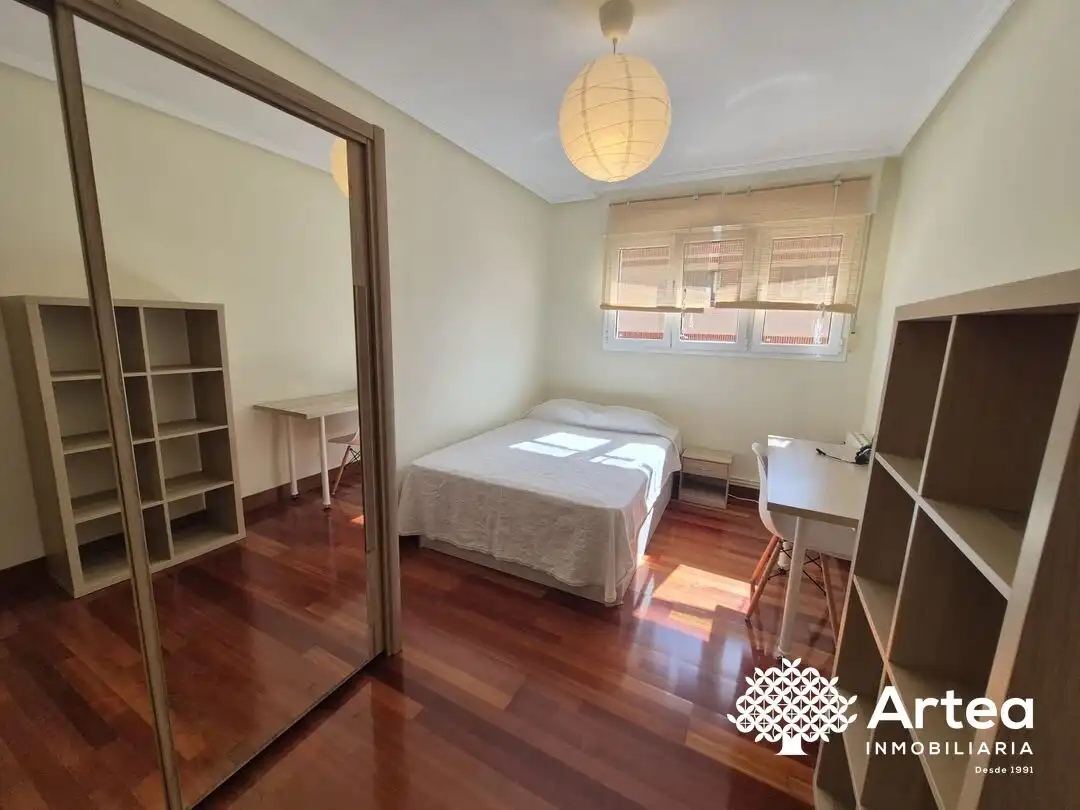 Habitación de Piso de alquiler en Bilbao  con Calefacción, Jardín privado y Terraza