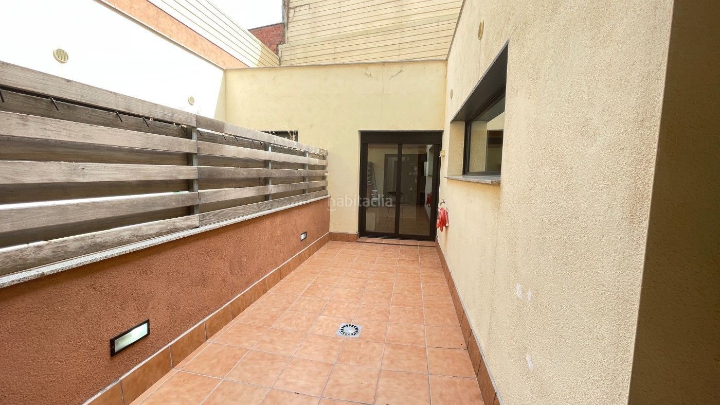 Terrassa de Pis en venda en Terrassa amb Aire condicionat, Calefacció i Jardí privat