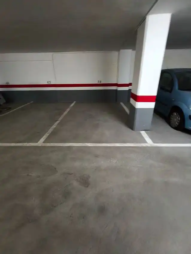 Aparcament de Garatge de lloguer en Valencia