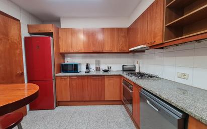 Kitchen of Flat to rent in Girona Capital  with Air Conditioner and Balcony