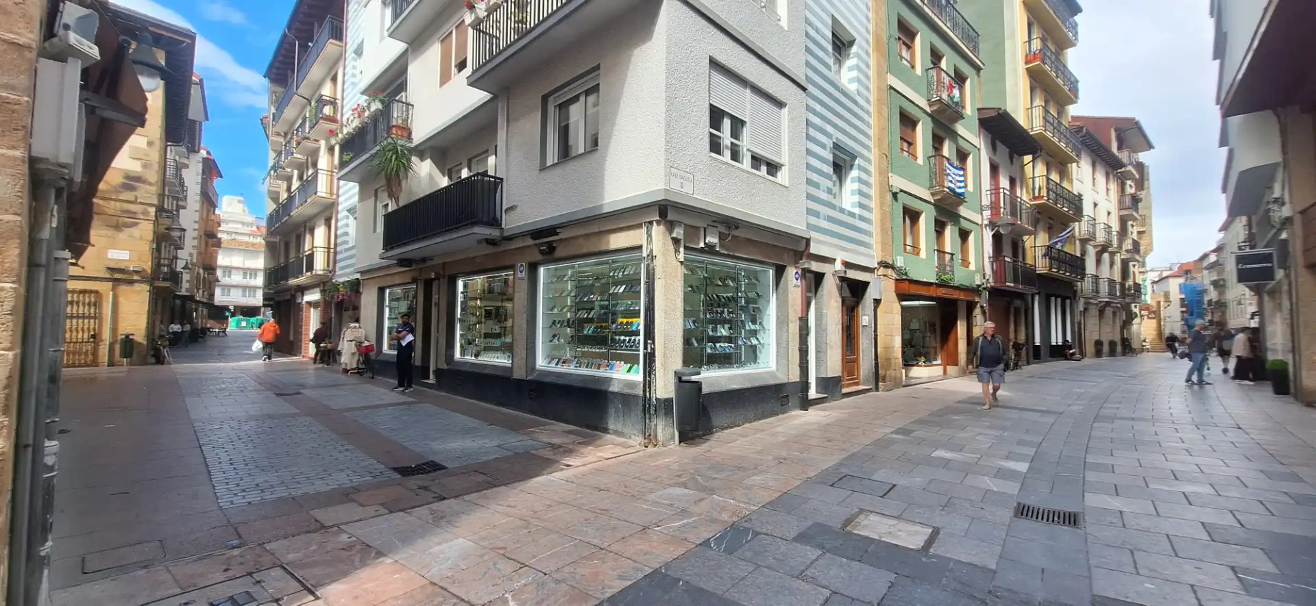 Locale commerciale in vendita a Azara Kalea